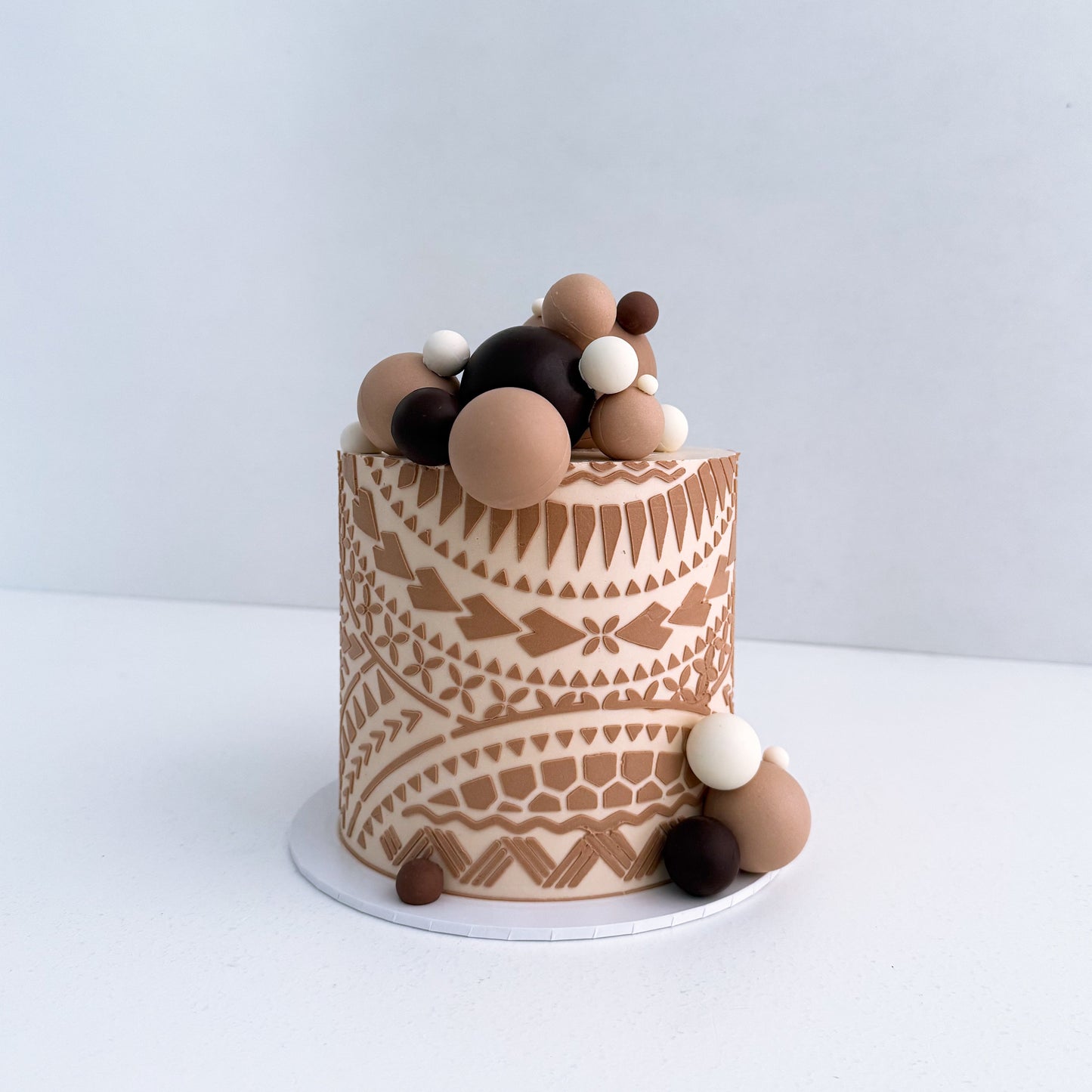 Polynesian pattern cake - auckland cake