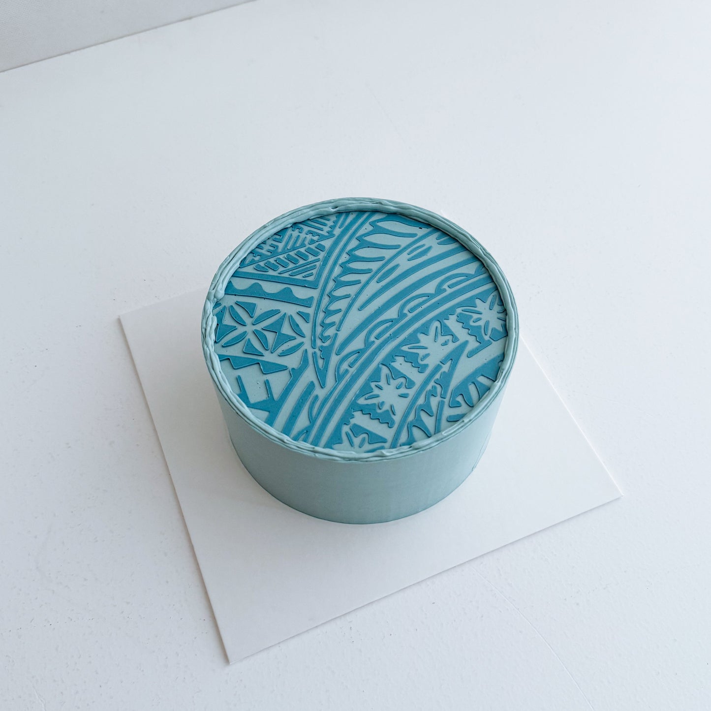 Polynesian pattern cake (short) - Multiple flavors & colours