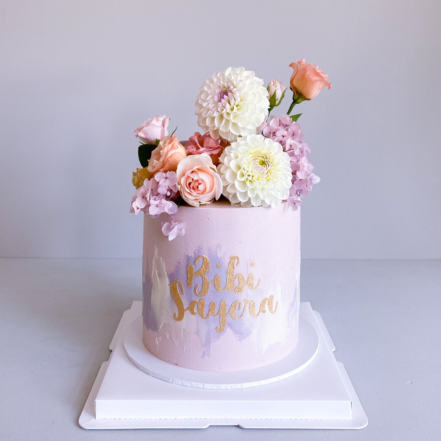 FLOWER VASE CAKE