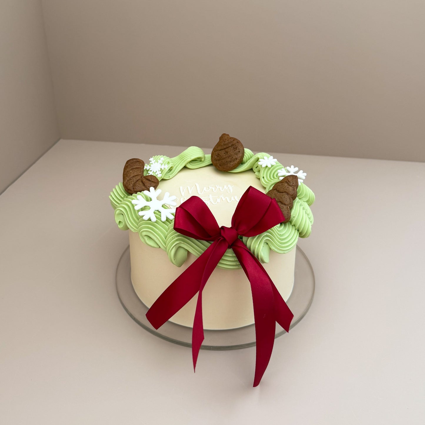 Christmas wreath cake - Multiple flavours