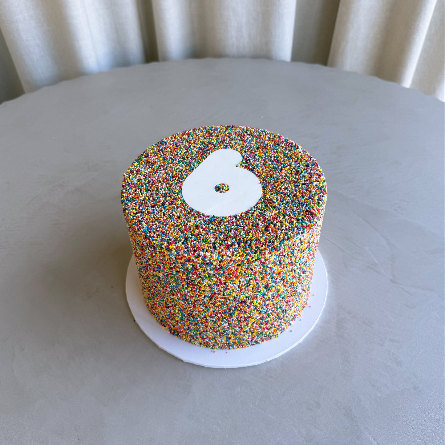 Dot cake (tall) auckland cake 