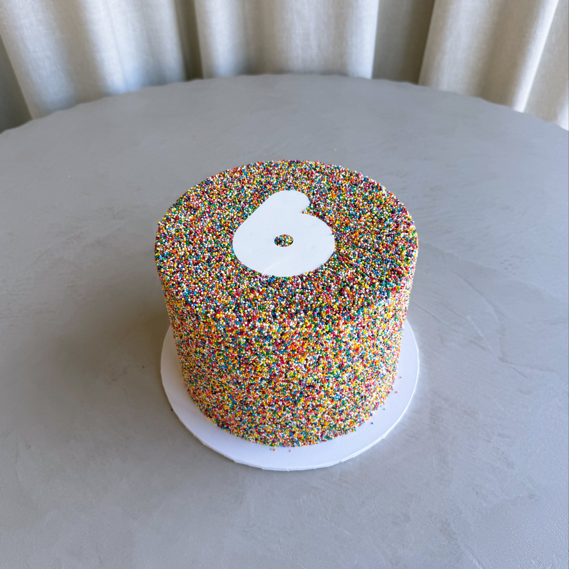 Dot cake (tall) auckland cake 