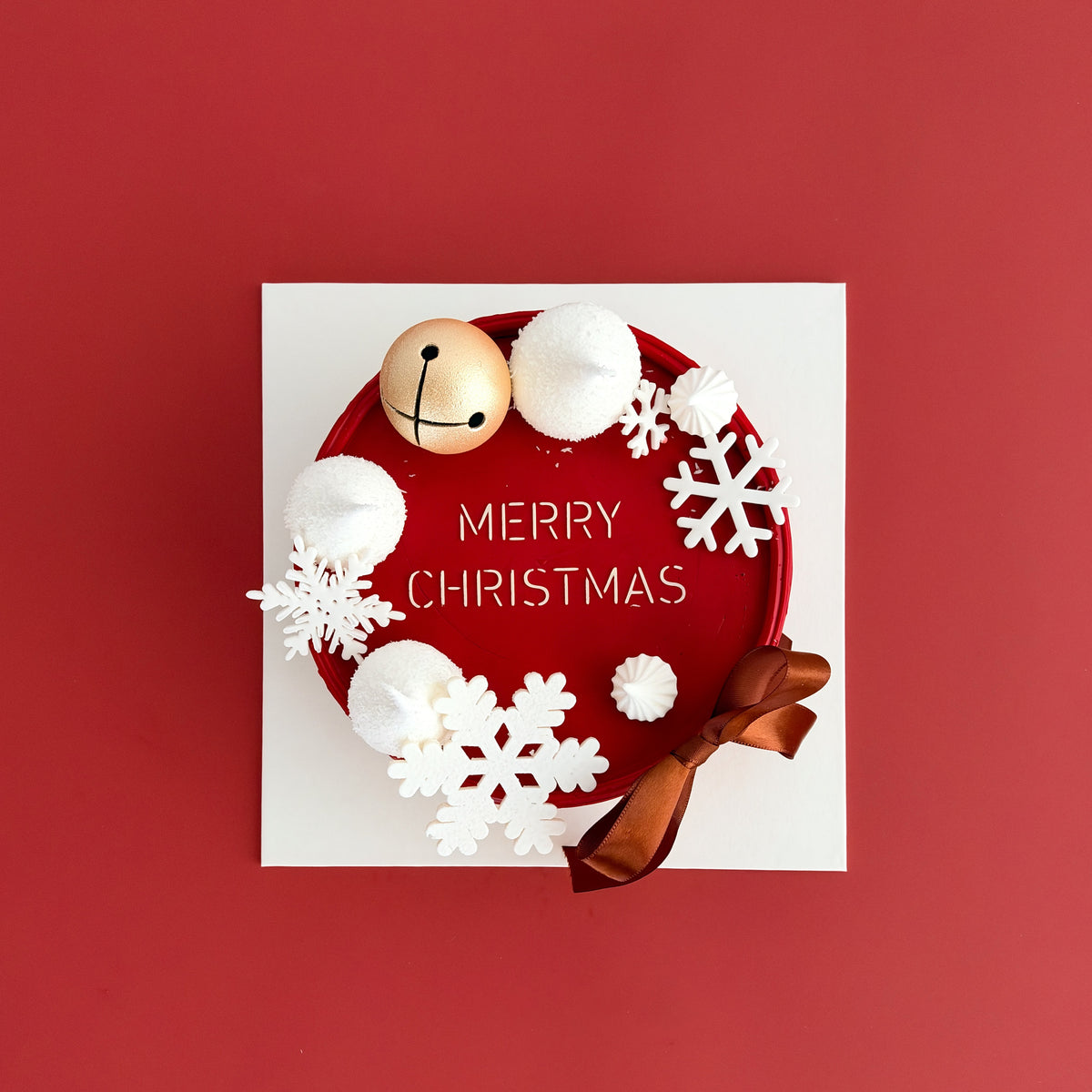 Snowflakes christmas cake