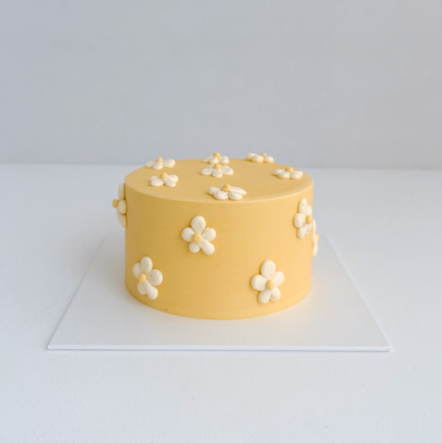 daisy cake 