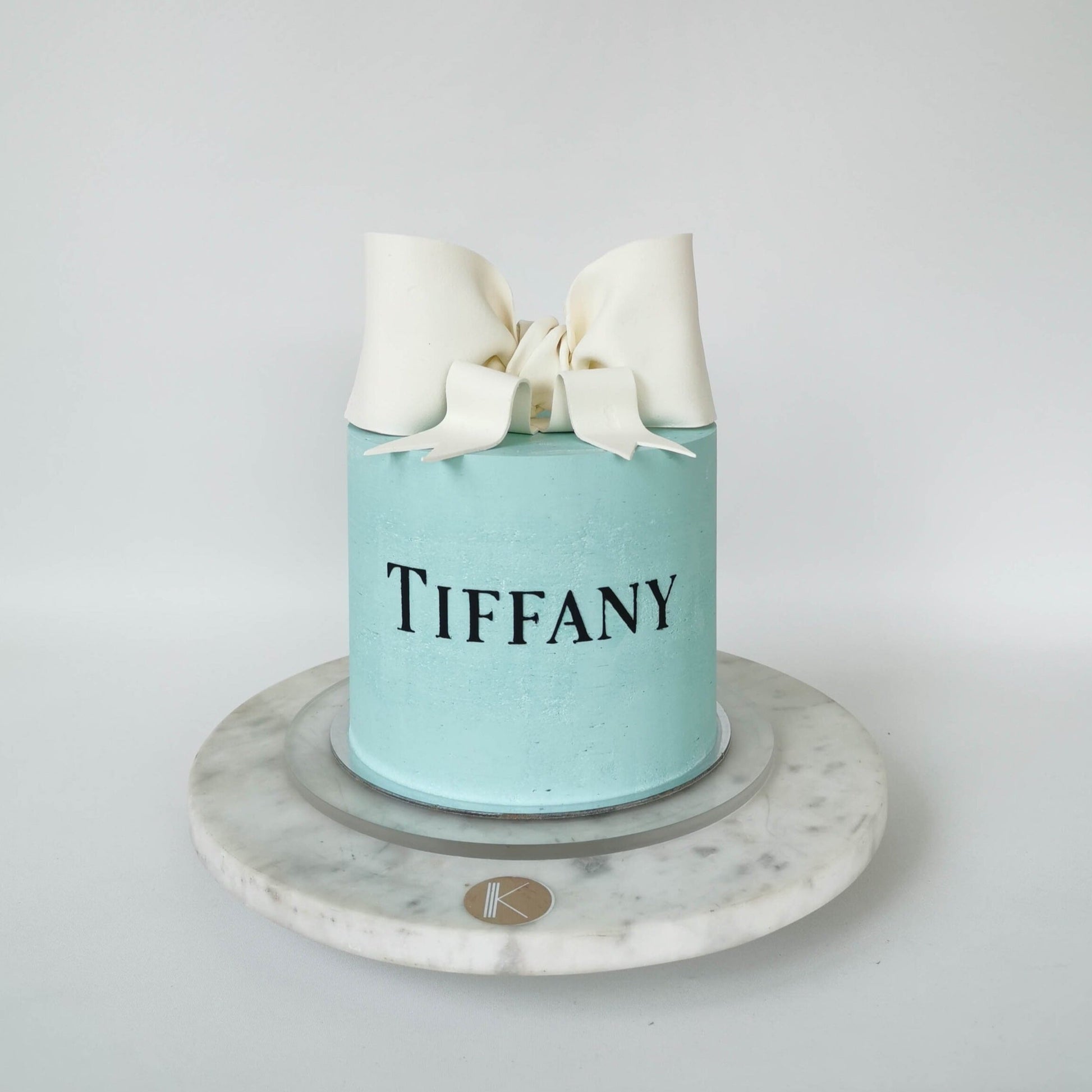 TIFFANY CAKE BOW CAKE 
